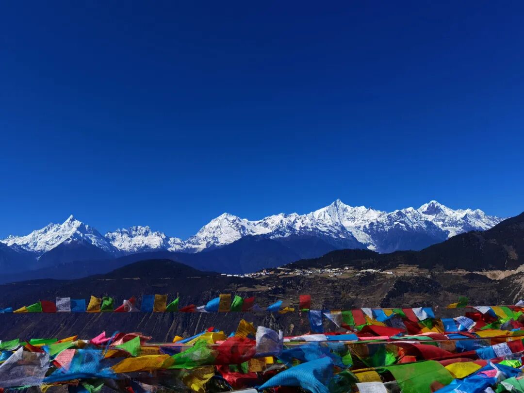 云（南）飘系列19——梅里雪山